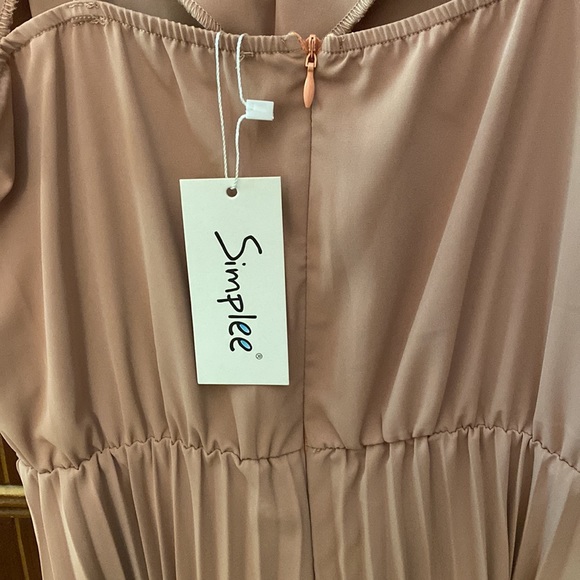 Mauve Pleated Dress NWT - Picture 3 of 3